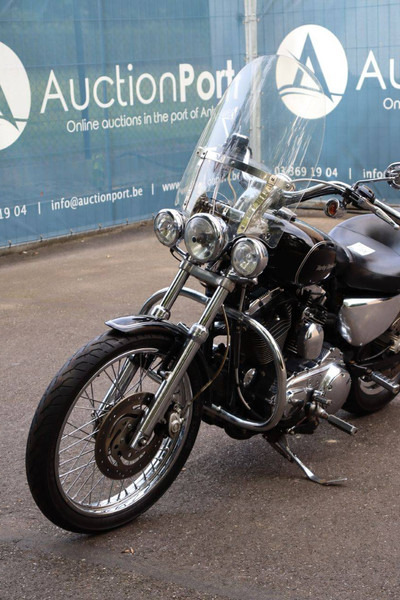 Мотоцикл Harley-Davidson Sportster XL1200 Custom: фото 11 Мотоцикл Harley-Davidson Sportster XL1200 Custom: фото 11