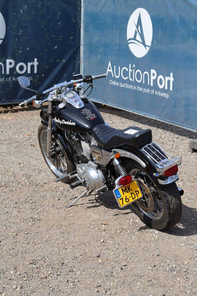 Harley-Davidson XLH 883 SPORTSTER - Мотоцикл: фото 4 Harley-Davidson XLH 883 SPORTSTER - Мотоцикл: фото 4
