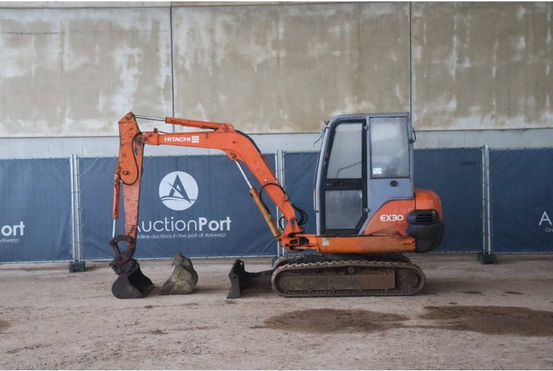 Hitachi EX30-2 - Гусеничный экскаватор: фото 2 Hitachi EX30-2 - Гусеничный экскаватор: фото 2