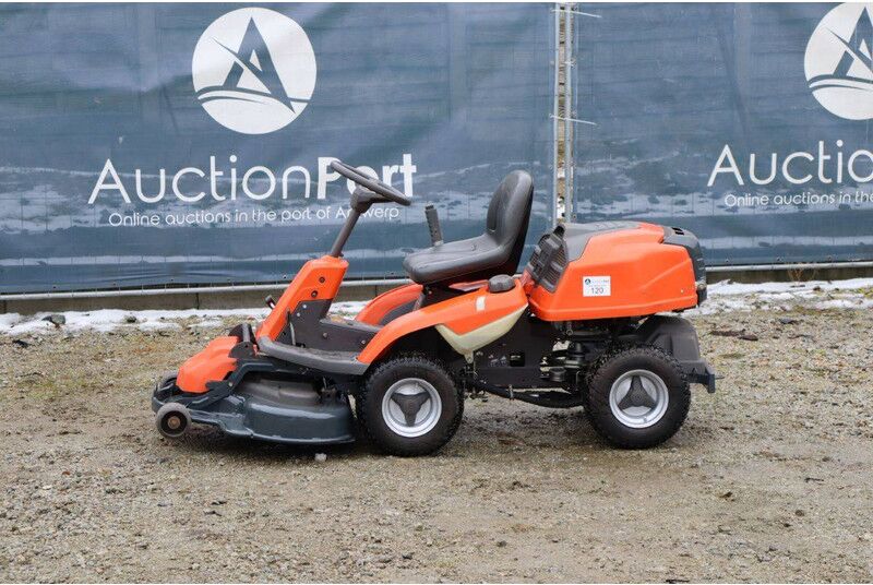 Husqvarna R216 AWD - Газонокосилка: фото 1 Husqvarna R216 AWD - Газонокосилка: фото 1