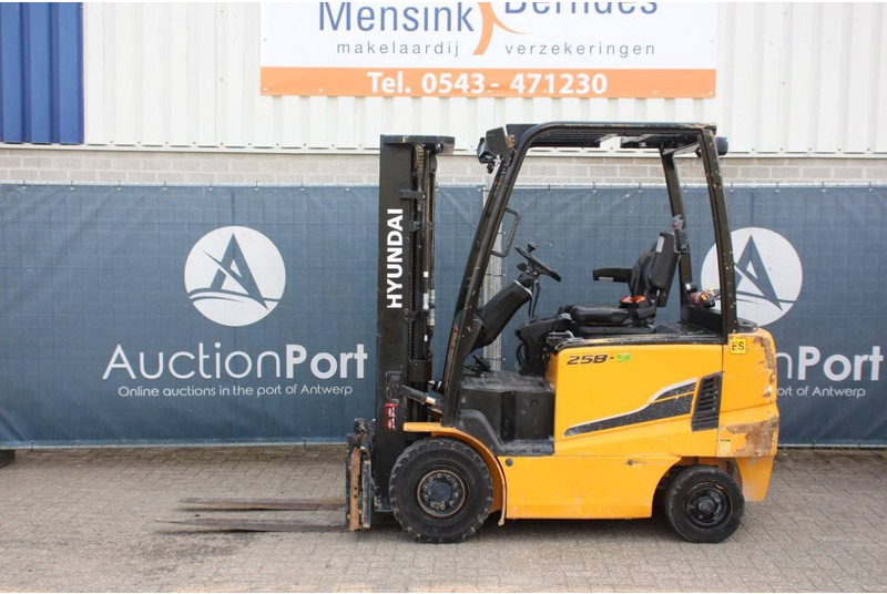 Hyundai 25B-9 - Электропогрузчик: фото 2 Hyundai 25B-9 - Электропогрузчик: фото 2