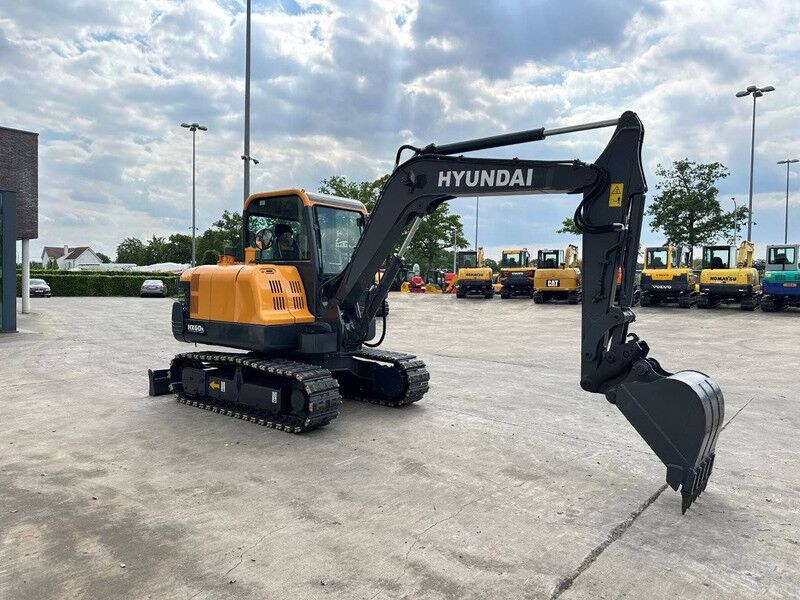 Hyundai R60VS - Гусеничный экскаватор: фото 3 Hyundai R60VS - Гусеничный экскаватор: фото 3