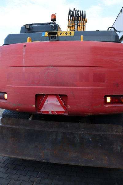 Hyundai ROBEX 140W-7A - Колёсный экскаватор: фото 5 Hyundai ROBEX 140W-7A - Колёсный экскаватор: фото 5