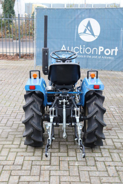 Iseki TU1400F - Трактор: фото 5 Iseki TU1400F - Трактор: фото 5