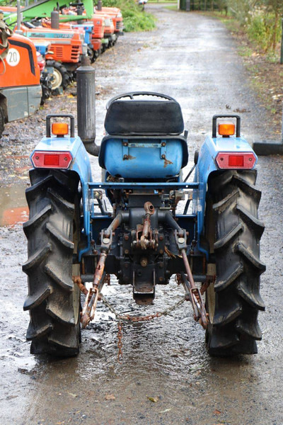 Iseki TU1900 - Трактор: фото 5 Iseki TU1900 - Трактор: фото 5