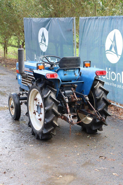 Iseki TU1900 - Трактор: фото 4 Iseki TU1900 - Трактор: фото 4