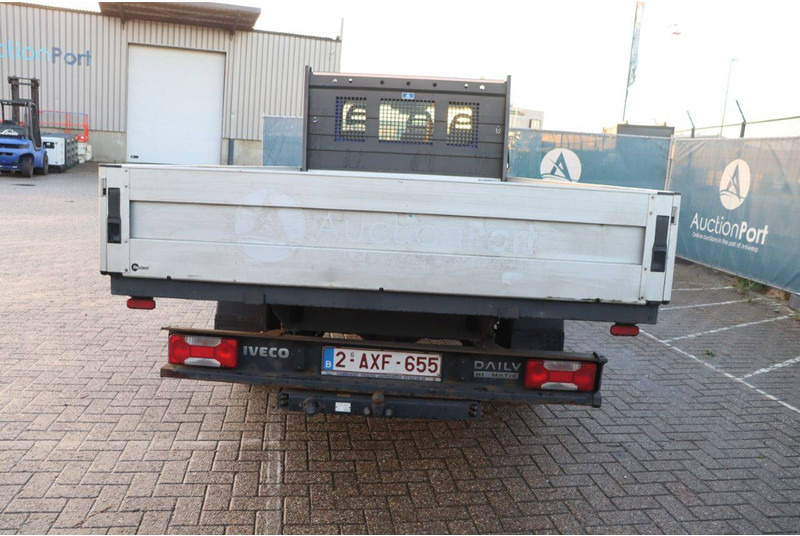 Iveco Daily 35C15 - Легковой автомобиль: фото 5 Iveco Daily 35C15 - Легковой автомобиль: фото 5