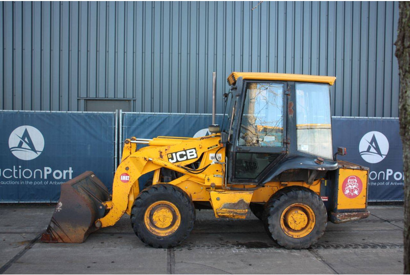 JCB - Колёсный погрузчик: фото 2 JCB - Колёсный погрузчик: фото 2