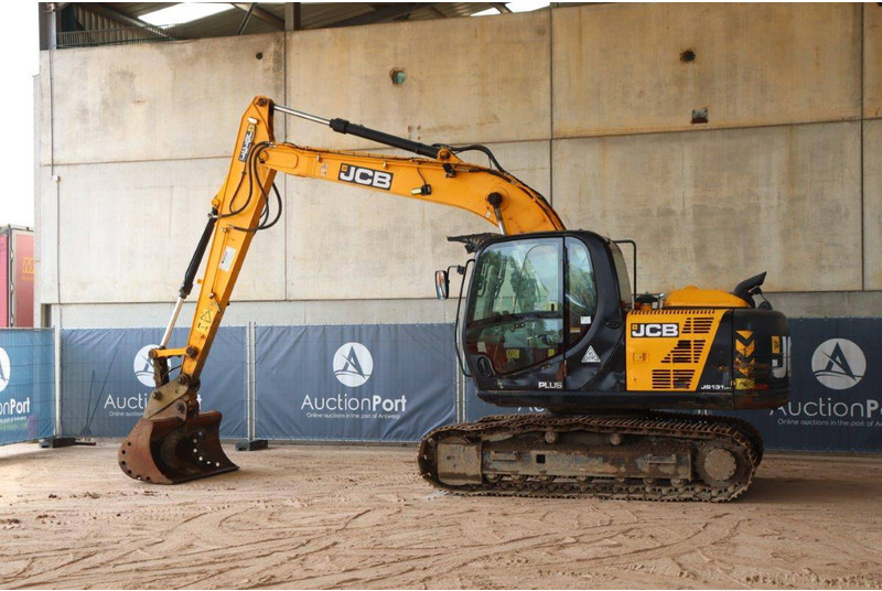 JCB JS131LC - Гусеничный экскаватор: фото 3 JCB JS131LC - Гусеничный экскаватор: фото 3