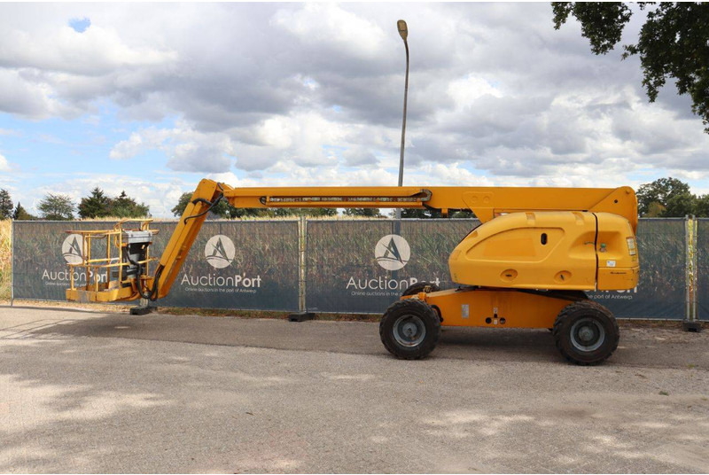 JLG 460SJ - Телескопический подъемник: фото 2 JLG 460SJ - Телескопический подъемник: фото 2