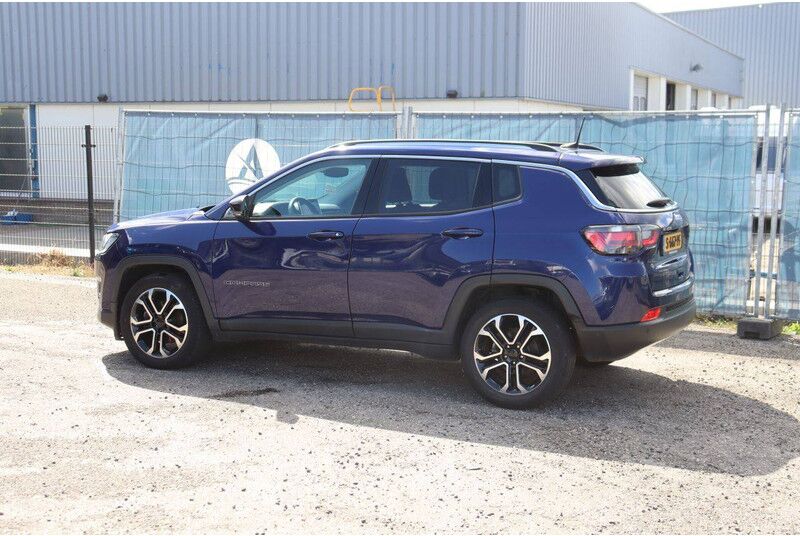 Jeep Compass - Внедорожник: фото 3 Jeep Compass - Внедорожник: фото 3