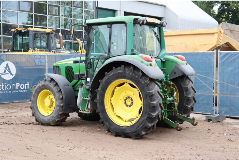 John Deere 6120 - Трактор: фото 3 John Deere 6120 - Трактор: фото 3