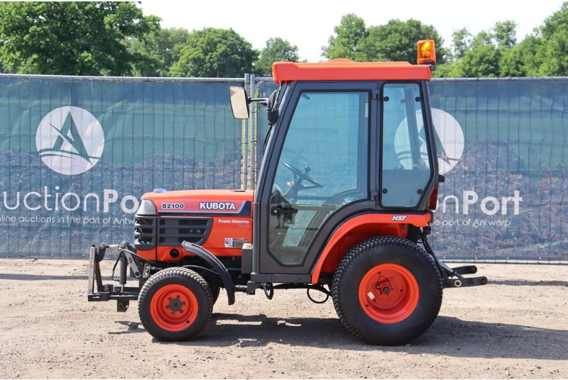 Kubota B2100HD - Трактор: фото 2 Kubota B2100HD - Трактор: фото 2