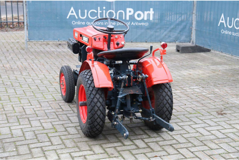 Kubota B5000D - Трактор: фото 4 Kubota B5000D - Трактор: фото 4