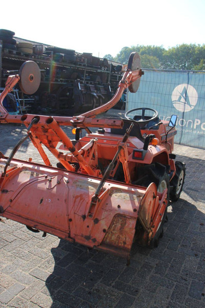 Kubota Bulltra ZB1-15 - Трактор: фото 5 Kubota Bulltra ZB1-15 - Трактор: фото 5