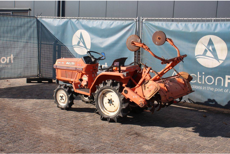 Kubota Bulltra ZB1-15 - Трактор: фото 3 Kubota Bulltra ZB1-15 - Трактор: фото 3