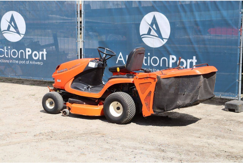 Kubota GR1600-II - Газонокосилка: фото 3 Kubota GR1600-II - Газонокосилка: фото 3