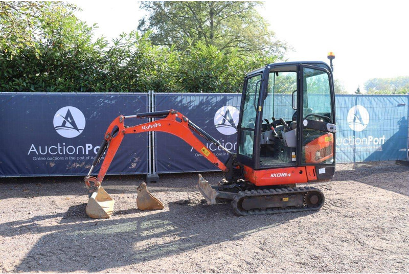 Kubota KX016-4 - Мини-экскаватор: фото 1 Kubota KX016-4 - Мини-экскаватор: фото 1