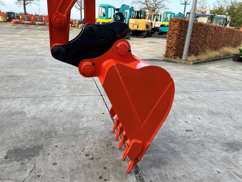 Гусеничный экскаватор Kubota KX155-5: фото 10 Гусеничный экскаватор Kubota KX155-5: фото 10