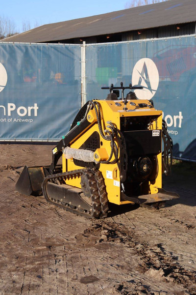 LH T360 - Гусеничный погрузчик: фото 4 LH T360 - Гусеничный погрузчик: фото 4