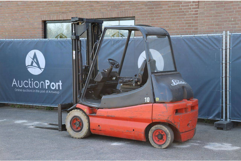 Linde E30-01 - Электропогрузчик: фото 3 Linde E30-01 - Электропогрузчик: фото 3