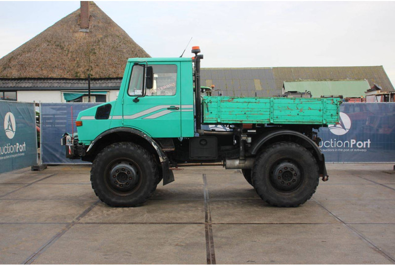 Mercedes-Benz Unimog 1300 - Грузовик бортовой/ Платформа: фото 2 Mercedes-Benz Unimog 1300 - Грузовик бортовой/ Платформа: фото 2