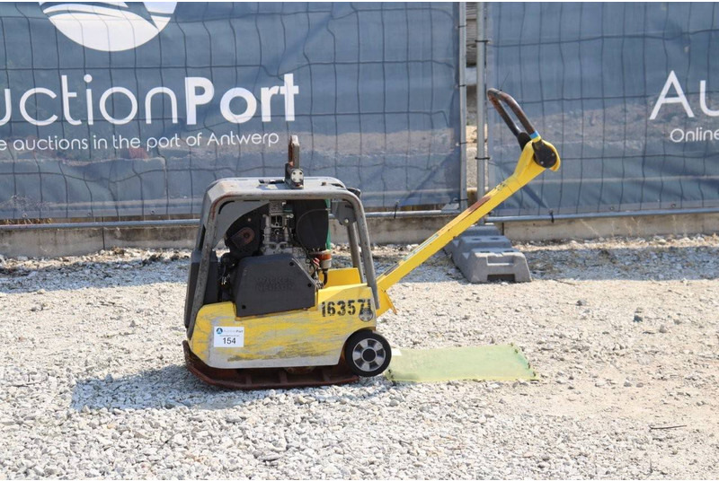 Neuson DPU 3050He - Виброплита: фото 1 Neuson DPU 3050He - Виброплита: фото 1