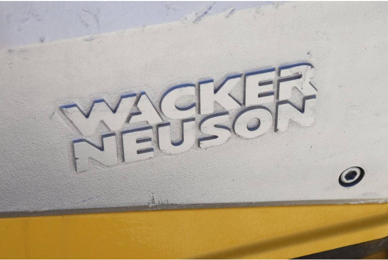 Виброплита Neuson DPU4545: фото 20 Виброплита Neuson DPU4545: фото 20