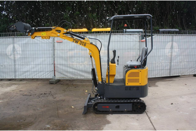 Newkrick ZW 316 - Мини-экскаватор: фото 1 Newkrick ZW 316 - Мини-экскаватор: фото 1