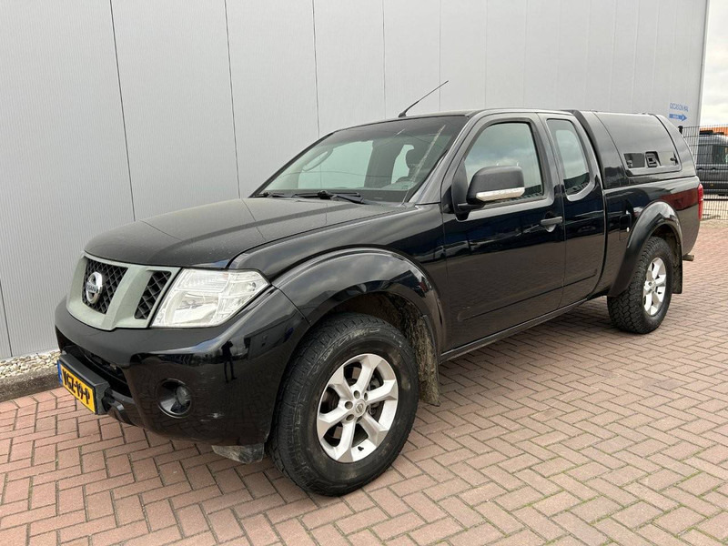 Nissan Navara - Легковой автомобиль: фото 1 Nissan Navara - Легковой автомобиль: фото 1