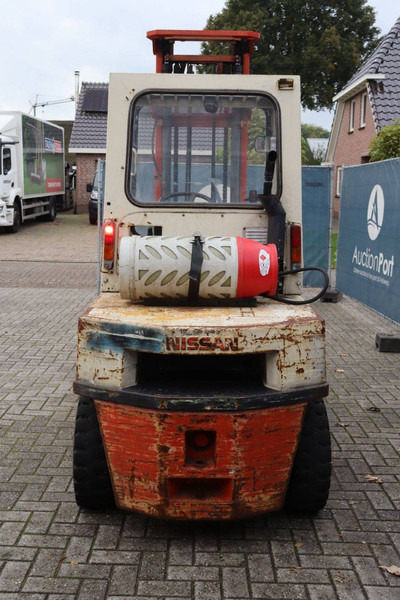 Nissan RGH 02A-30U - Газовый погрузчик: фото 5 Nissan RGH 02A-30U - Газовый погрузчик: фото 5