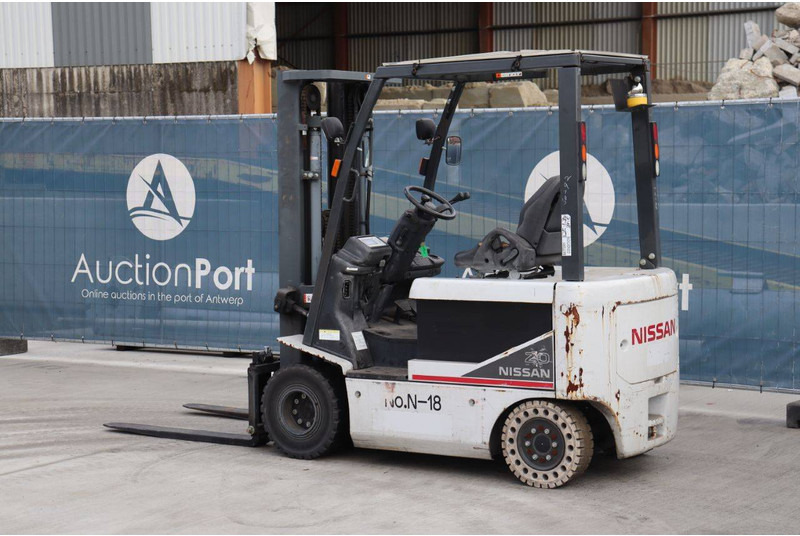 Nissan T1B2 - Электропогрузчик: фото 3 Nissan T1B2 - Электропогрузчик: фото 3