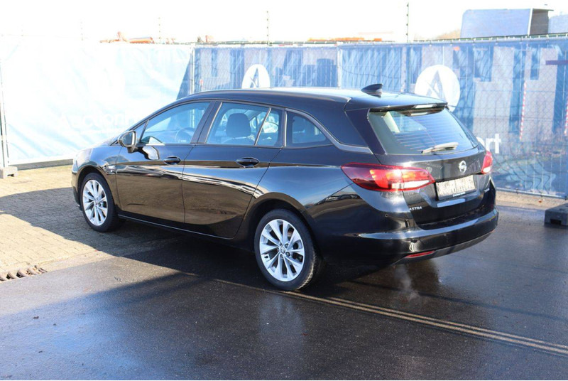 Opel Astra - Седан: фото 5 Opel Astra - Седан: фото 5