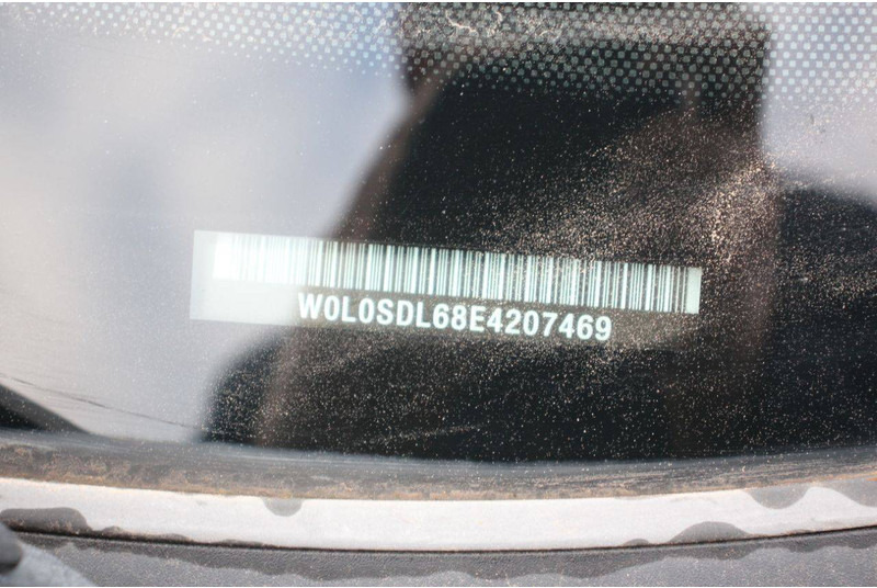 Седан Opel Corsa: фото 11