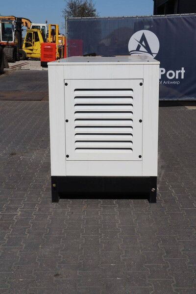 Plus Power GF2-75 - Электрогенератор: фото 4 Plus Power GF2-75 - Электрогенератор: фото 4