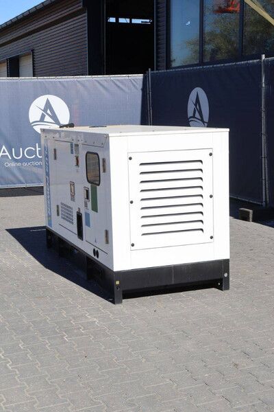 Plus Power GF2-75 - Электрогенератор: фото 3 Plus Power GF2-75 - Электрогенератор: фото 3