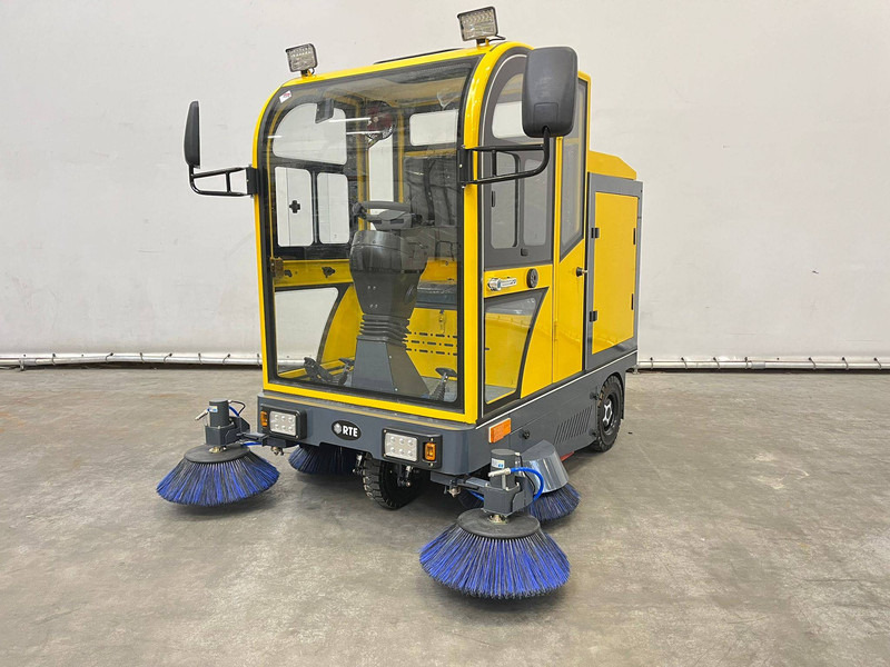 RTE ST150 - Подметально-уборочная машина: фото 4 RTE ST150 - Подметально-уборочная машина: фото 4