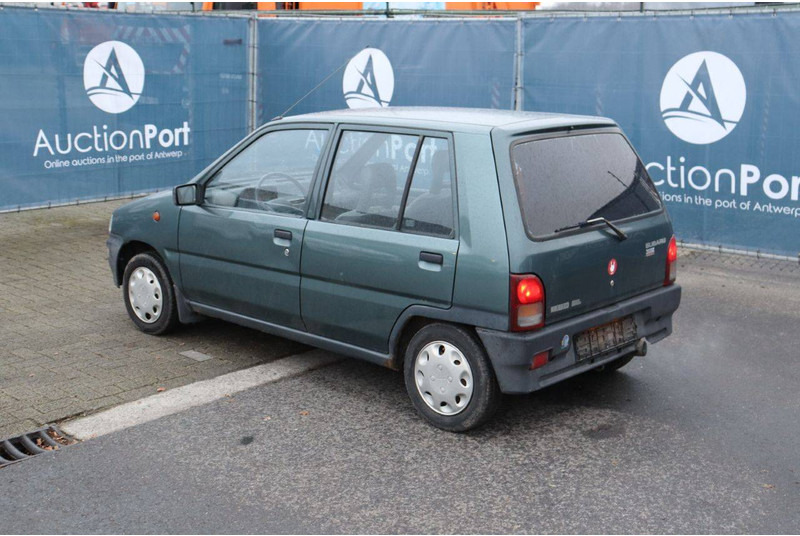 Subaru Justy - Седан: фото 5 Subaru Justy - Седан: фото 5