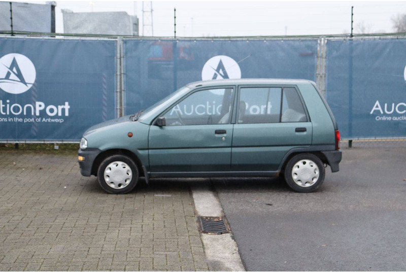 Subaru Justy - Седан: фото 2 Subaru Justy - Седан: фото 2