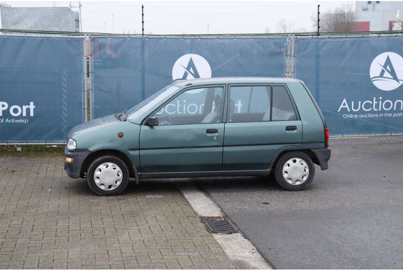 Subaru Justy - Седан: фото 1 Subaru Justy - Седан: фото 1