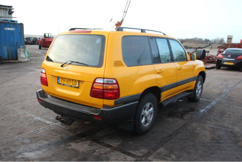 Toyota Land Cruiser 100 4.2TD AUT+SRW - Внедорожник: фото 5 Toyota Land Cruiser 100 4.2TD AUT+SRW - Внедорожник: фото 5