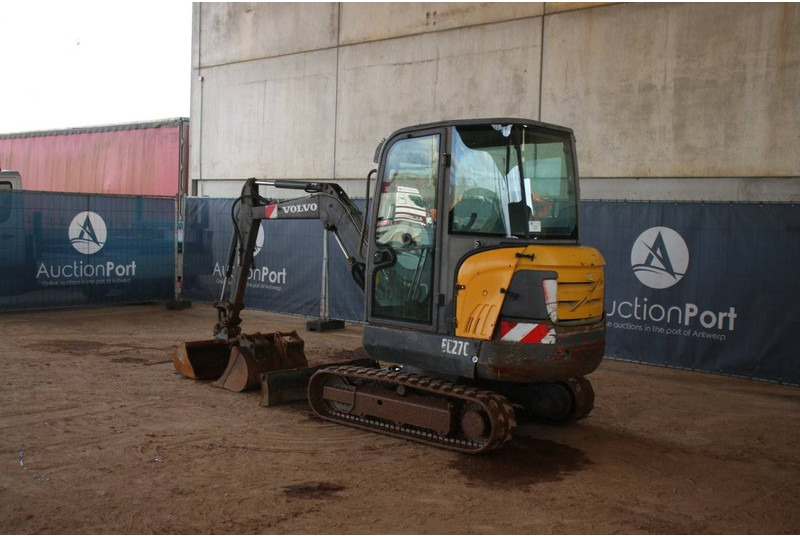 Volvo EC27C - Гусеничный экскаватор: фото 3 Volvo EC27C - Гусеничный экскаватор: фото 3