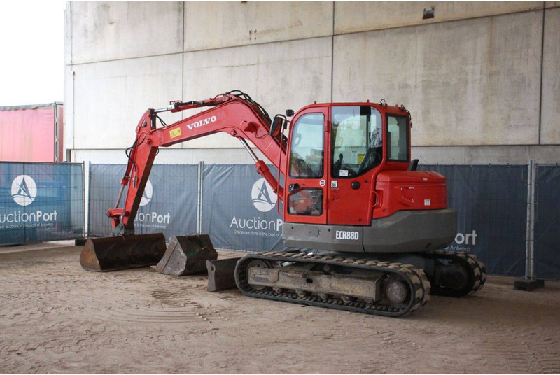 Volvo ECR88D - Гусеничный экскаватор: фото 3 Volvo ECR88D - Гусеничный экскаватор: фото 3