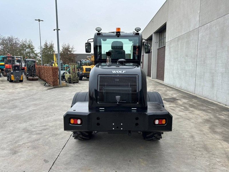 WOLF WL825 - Колёсный погрузчик: фото 5 WOLF WL825 - Колёсный погрузчик: фото 5