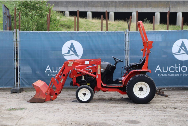Yanmar YM 2001 - Трактор: фото 2 Yanmar YM 2001 - Трактор: фото 2