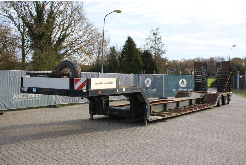 Низкорамный полуприцеп lako SDT230: фото 8 Низкорамный полуприцеп lako SDT230: фото 8