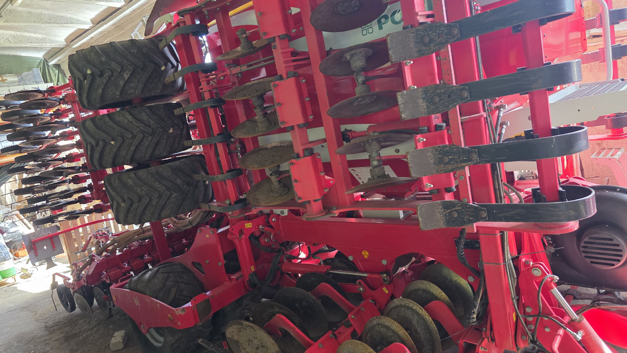 PÖTTINGER Terrasem C6 Artis - Посевной комплекс: фото 2 PÖTTINGER Terrasem C6 Artis - Посевной комплекс: фото 2