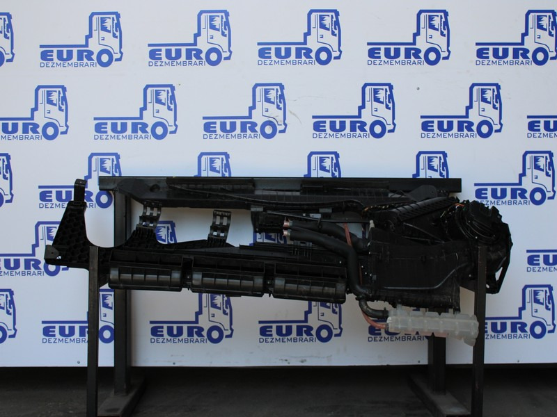 SISTEM CLIMATIZARE MERCEDES ACTROS MP4 A0004460977, A9608312845, A9608302860, A0004460777, A9608300560 - Часть системы кондиционирования для Грузовиков: фото 1 SISTEM CLIMATIZARE MERCEDES ACTROS MP4 A0004460977, A9608312845, A9608302860, A0004460777, A9608300560 - Часть системы кондиционирования для Грузовиков: фото 1