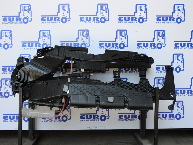 SISTEM CLIMATIZARE MERCEDES ACTROS MP4 A0004460977, A9608312845, A9608302860, A0004460777, A9608300560 - Часть системы кондиционирования для Грузовиков: фото 2 SISTEM CLIMATIZARE MERCEDES ACTROS MP4 A0004460977, A9608312845, A9608302860, A0004460777, A9608300560 - Часть системы кондиционирования для Грузовиков: фото 2
