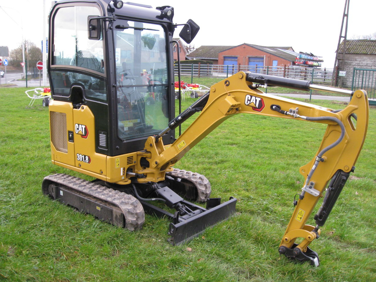 Caterpillar 301.8 - Мини-экскаватор: фото 1 Caterpillar 301.8 - Мини-экскаватор: фото 1